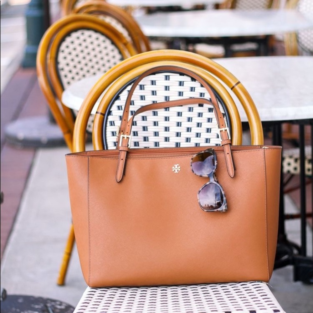 Look photo Tory Burch tote